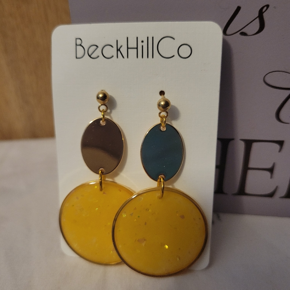BeckHillCo Yellow and Gold Dangle Earrings